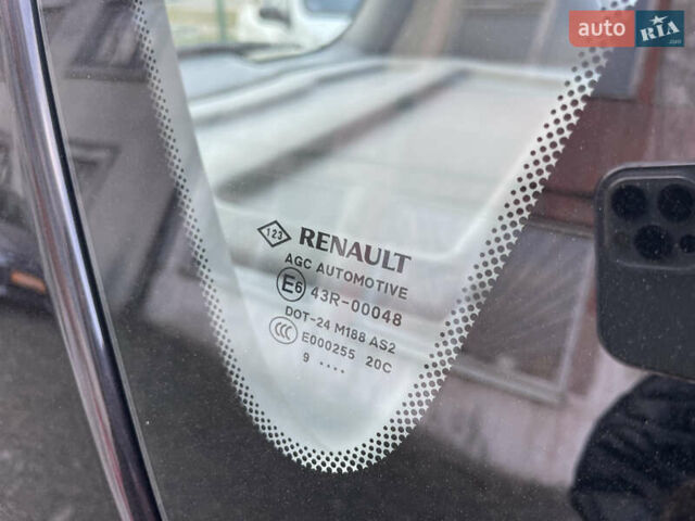 Черный Рено Сценик, объемом двигателя 1.5 л и пробегом 149 тыс. км за 8800 $, фото 64 на Automoto.ua