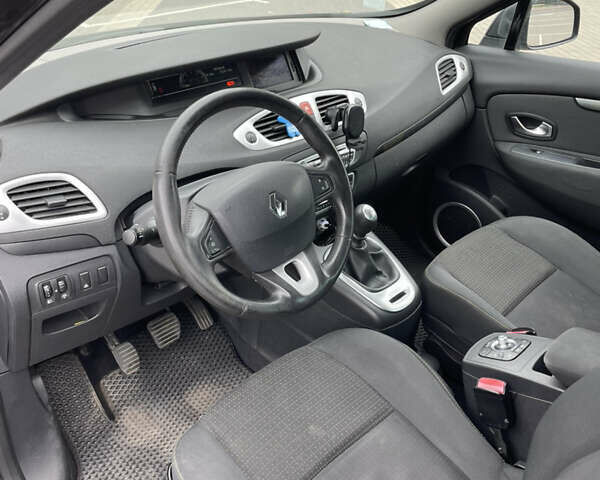 Черный Рено Сценик, объемом двигателя 1.46 л и пробегом 260 тыс. км за 6400 $, фото 9 на Automoto.ua