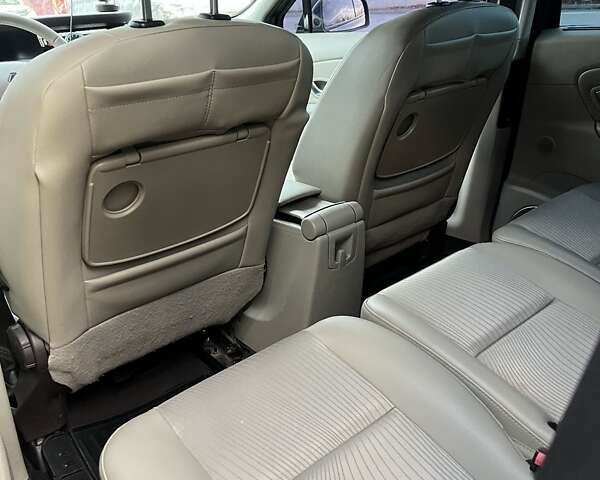 Чорний Рено Сценік, об'ємом двигуна 2 л та пробігом 180 тис. км за 7800 $, фото 13 на Automoto.ua