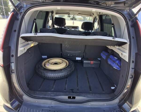 Черный Рено Сценик, объемом двигателя 1.4 л и пробегом 161 тыс. км за 6600 $, фото 11 на Automoto.ua