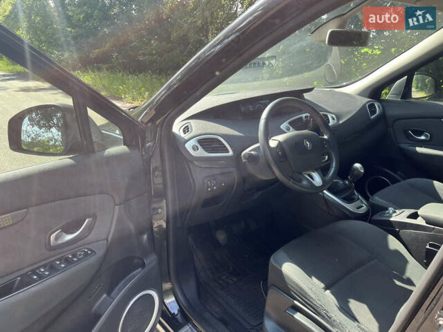 Черный Рено Сценик, объемом двигателя 1.87 л и пробегом 300 тыс. км за 6600 $, фото 8 на Automoto.ua