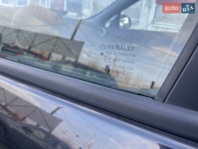 Черный Рено Сценик, объемом двигателя 1.5 л и пробегом 149 тыс. км за 8800 $, фото 70 на Automoto.ua