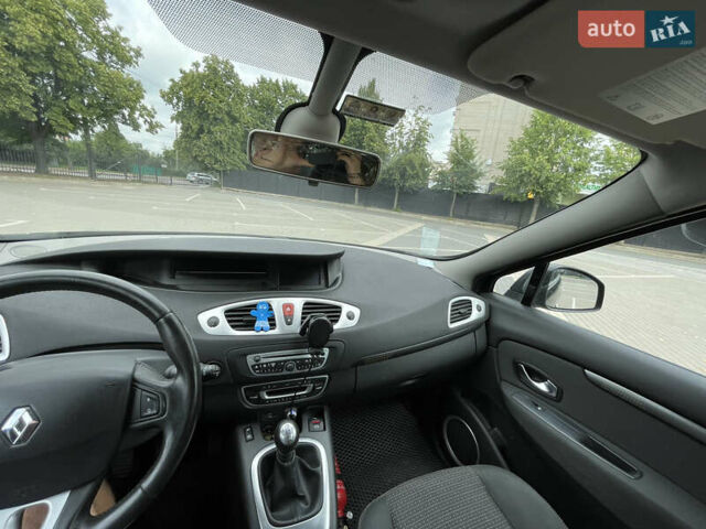 Черный Рено Сценик, объемом двигателя 1.46 л и пробегом 260 тыс. км за 6400 $, фото 11 на Automoto.ua
