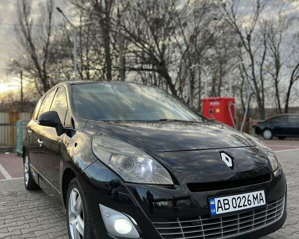Чорний Рено Сценік, об'ємом двигуна 2 л та пробігом 180 тис. км за 7800 $, фото 1 на Automoto.ua