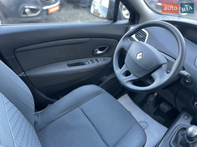 Черный Рено Сценик, объемом двигателя 1.5 л и пробегом 149 тыс. км за 8800 $, фото 40 на Automoto.ua