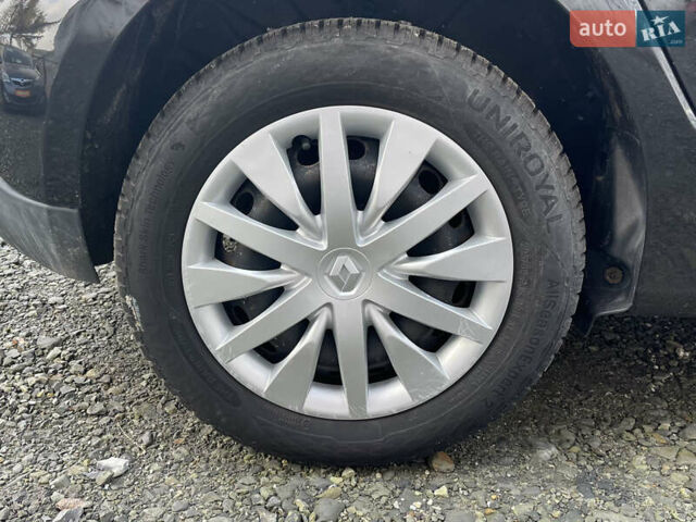 Черный Рено Сценик, объемом двигателя 1.5 л и пробегом 149 тыс. км за 8800 $, фото 61 на Automoto.ua