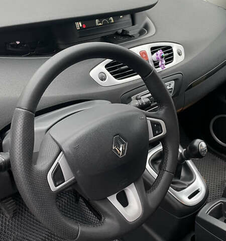 Чорний Рено Сценік, об'ємом двигуна 1.6 л та пробігом 303 тис. км за 5900 $, фото 8 на Automoto.ua