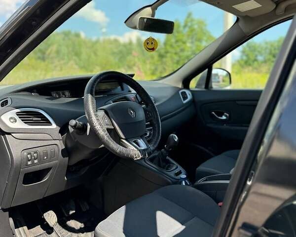 Чорний Рено Сценік, об'ємом двигуна 1.5 л та пробігом 297 тис. км за 6800 $, фото 72 на Automoto.ua