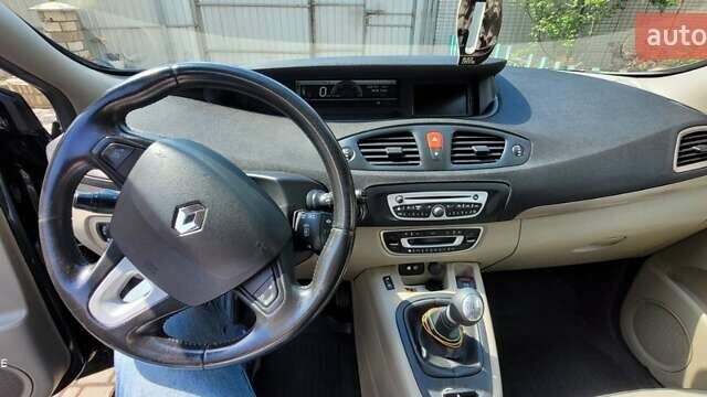 Черный Рено Сценик, объемом двигателя 1.5 л и пробегом 230 тыс. км за 6900 $, фото 25 на Automoto.ua