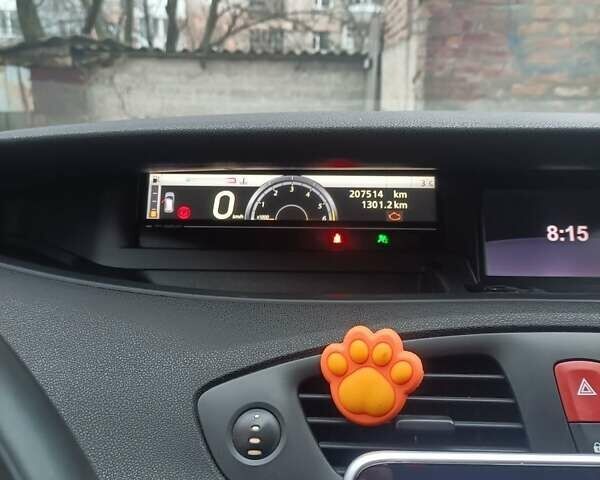 Черный Рено Сценик, объемом двигателя 1.5 л и пробегом 207 тыс. км за 7100 $, фото 5 на Automoto.ua