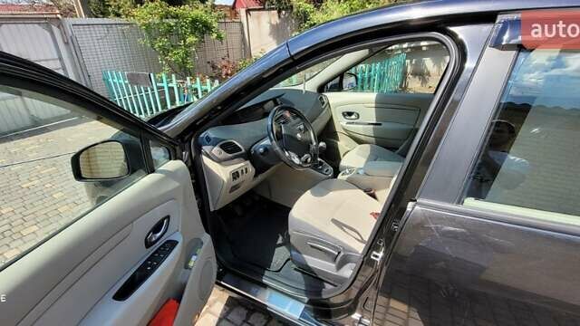 Черный Рено Сценик, объемом двигателя 1.5 л и пробегом 230 тыс. км за 6900 $, фото 22 на Automoto.ua