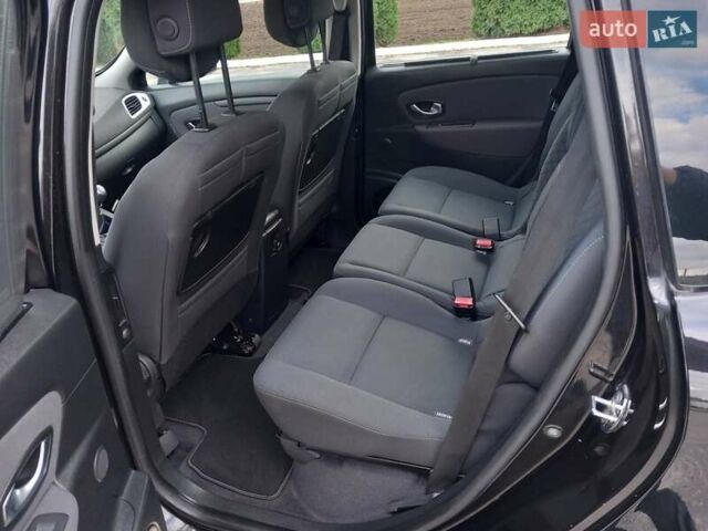 Рено Сценик 2010 в Дубно на Automoto.ua Черный Рено Сценик, объемом двигателя 1.5 л и пробегом 220 тыс. км за 6950 $, фото 25 на Automoto.ua