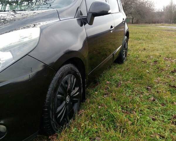 Черный Рено Сценик, объемом двигателя 1.9 л и пробегом 261 тыс. км за 7199 $, фото 23 на Automoto.ua