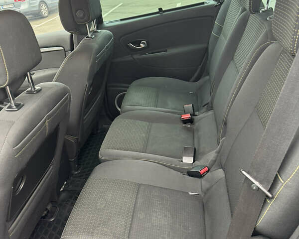 Черный Рено Сценик, объемом двигателя 1.5 л и пробегом 285 тыс. км за 6900 $, фото 17 на Automoto.ua