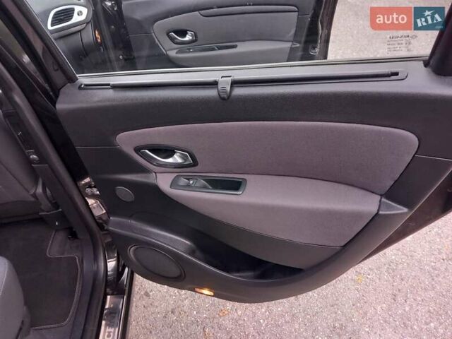 Рено Сценик 2010 в Дубно на Automoto.ua Черный Рено Сценик, объемом двигателя 1.5 л и пробегом 220 тыс. км за 6950 $, фото 27 на Automoto.ua