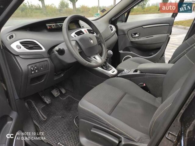 Черный Рено Сценик, объемом двигателя 1.46 л и пробегом 260 тыс. км за 5800 $, фото 16 на Automoto.ua