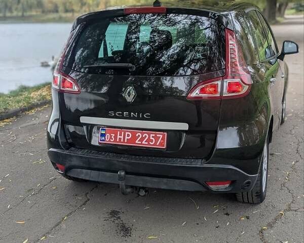 Рено Сценик 2010 в Ровно на Automoto.ua Черный Рено Сценик, объемом двигателя 1.6 л и пробегом 231 тыс. км за 7500 $, фото 6 на Automoto.ua