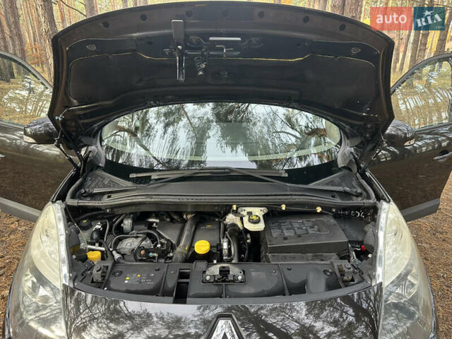 Черный Рено Сценик, объемом двигателя 1.5 л и пробегом 161 тыс. км за 7100 $, фото 31 на Automoto.ua