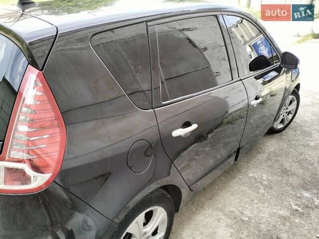 Черный Рено Сценик, объемом двигателя 1.5 л и пробегом 260 тыс. км за 8000 $, фото 5 на Automoto.ua