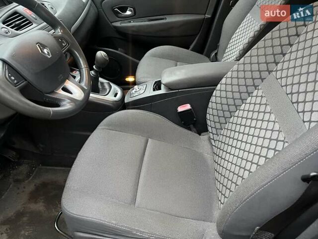 Черный Рено Сценик, объемом двигателя 1.4 л и пробегом 233 тыс. км за 7300 $, фото 8 на Automoto.ua