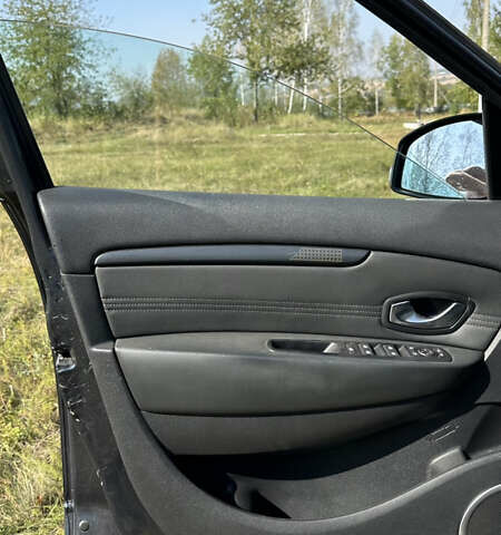 Черный Рено Сценик, объемом двигателя 2 л и пробегом 195 тыс. км за 7200 $, фото 25 на Automoto.ua