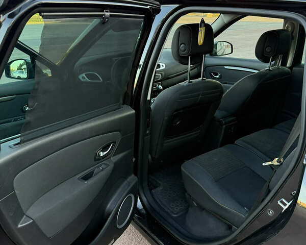 Черный Рено Сценик, объемом двигателя 1.6 л и пробегом 167 тыс. км за 7500 $, фото 14 на Automoto.ua