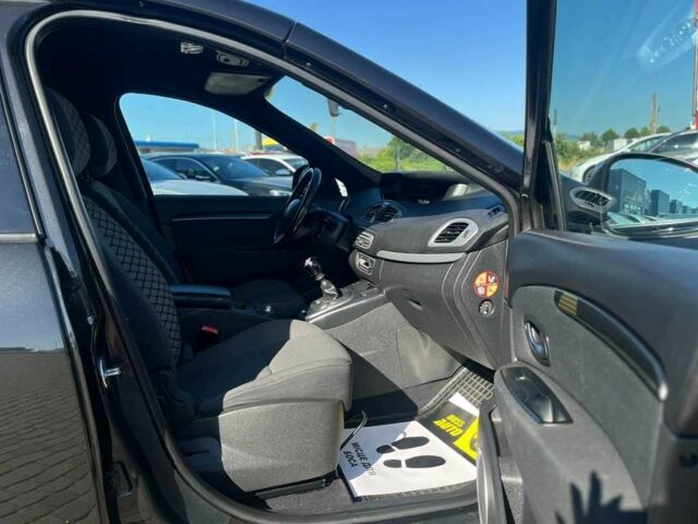 Черный Рено Сценик, объемом двигателя 1.5 л и пробегом 277 тыс. км за 7700 $, фото 8 на Automoto.ua