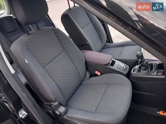 Рено Сценик 2010 в Дубно на Automoto.ua Черный Рено Сценик, объемом двигателя 1.5 л и пробегом 220 тыс. км за 6950 $, фото 40 на Automoto.ua