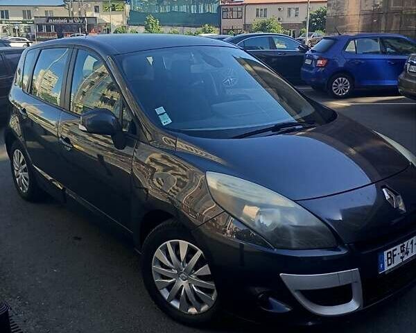 Черный Рено Сценик, объемом двигателя 1.46 л и пробегом 247 тыс. км за 4500 $, фото 1 на Automoto.ua