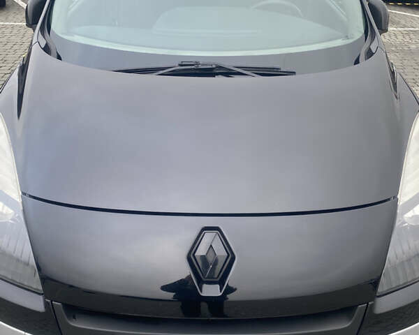 Черный Рено Сценик, объемом двигателя 1.9 л и пробегом 240 тыс. км за 6900 $, фото 2 на Automoto.ua