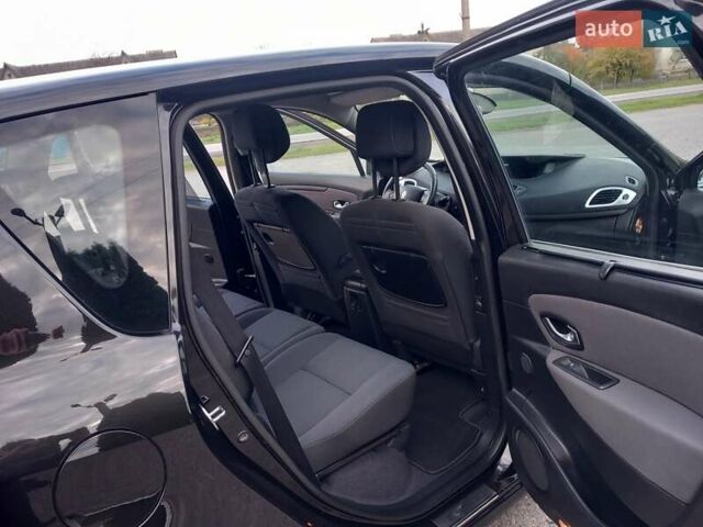 Рено Сценик 2010 в Дубно на Automoto.ua Черный Рено Сценик, объемом двигателя 1.5 л и пробегом 220 тыс. км за 6950 $, фото 56 на Automoto.ua