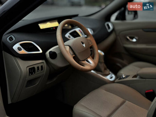 Чорний Рено Сценік, об'ємом двигуна 2 л та пробігом 168 тис. км за 8900 $, фото 6 на Automoto.ua