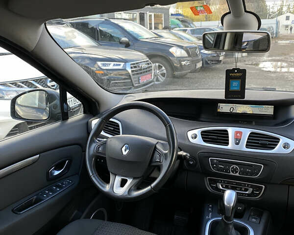 Чорний Рено Сценік, об'ємом двигуна 2 л та пробігом 227 тис. км за 7500 $, фото 9 на Automoto.ua