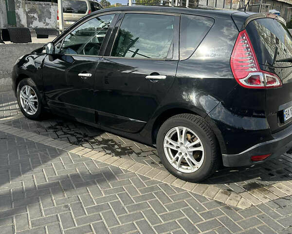 Чорний Рено Сценік, об'ємом двигуна 1.46 л та пробігом 112 тис. км за 8200 $, фото 2 на Automoto.ua