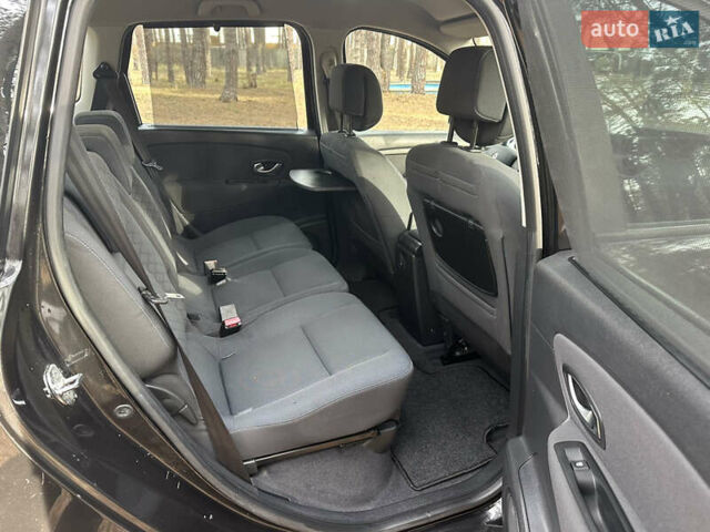 Черный Рено Сценик, объемом двигателя 1.5 л и пробегом 161 тыс. км за 7100 $, фото 28 на Automoto.ua