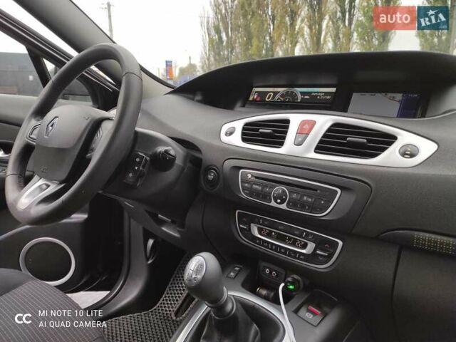 Черный Рено Сценик, объемом двигателя 1.46 л и пробегом 260 тыс. км за 5800 $, фото 17 на Automoto.ua