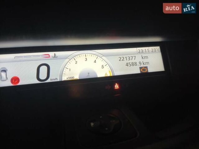 Черный Рено Сценик, объемом двигателя 1.5 л и пробегом 221 тыс. км за 7800 $, фото 12 на Automoto.ua