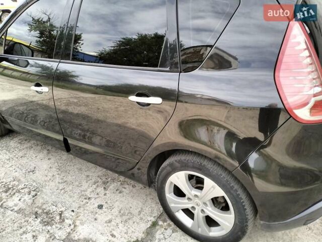 Черный Рено Сценик, объемом двигателя 1.5 л и пробегом 260 тыс. км за 8000 $, фото 4 на Automoto.ua