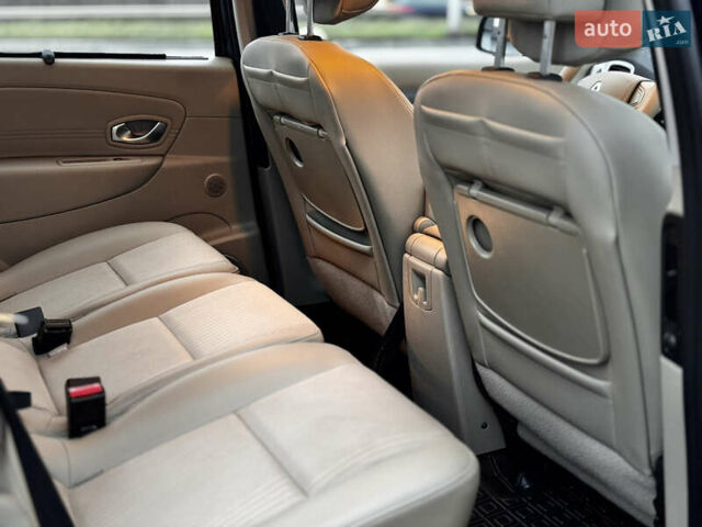 Чорний Рено Сценік, об'ємом двигуна 2 л та пробігом 168 тис. км за 8900 $, фото 5 на Automoto.ua