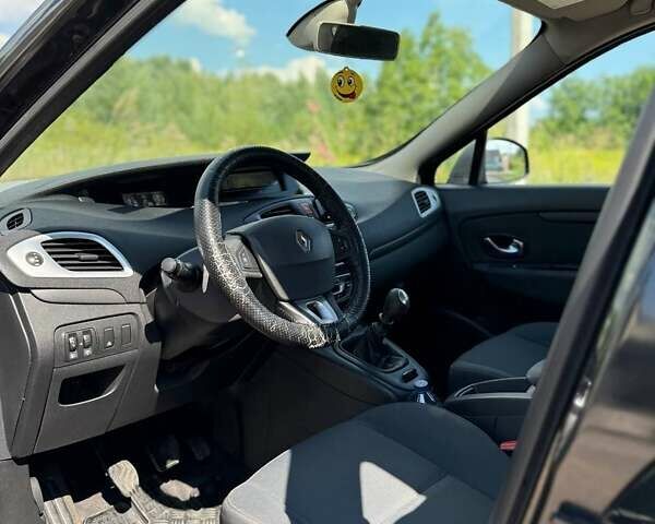 Чорний Рено Сценік, об'ємом двигуна 1.5 л та пробігом 297 тис. км за 6800 $, фото 73 на Automoto.ua