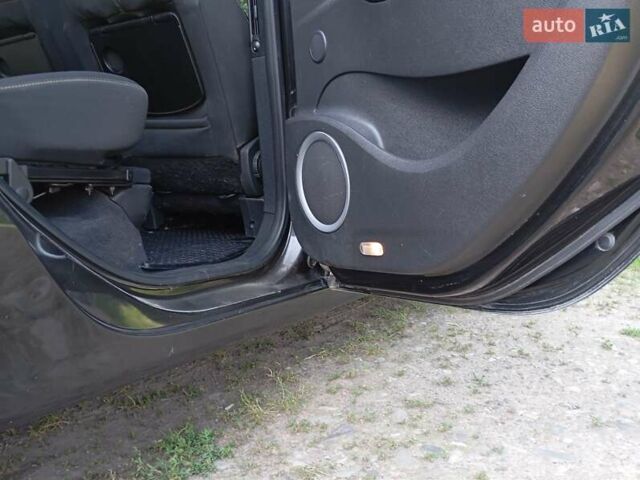 Чорний Рено Сценік, об'ємом двигуна 1.9 л та пробігом 260 тис. км за 7500 $, фото 10 на Automoto.ua