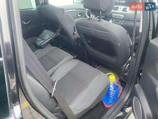 Черный Рено Сценик, объемом двигателя 1.9 л и пробегом 240 тыс. км за 6900 $, фото 7 на Automoto.ua