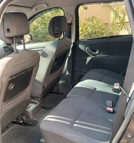 Черный Рено Сценик, объемом двигателя 1.4 л и пробегом 233 тыс. км за 6000 $, фото 2 на Automoto.ua