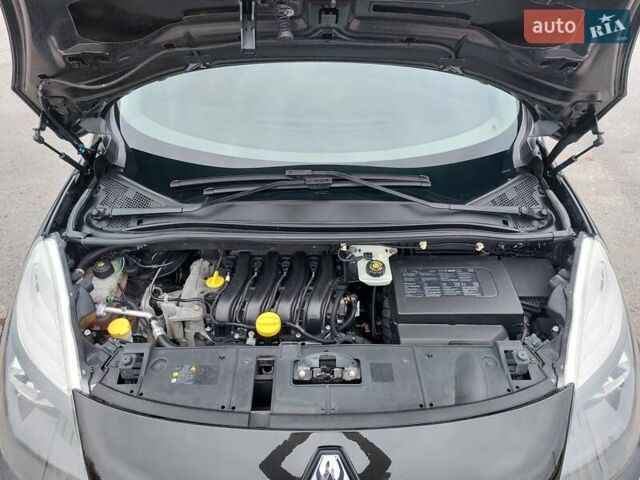 Рено Сценик 2010 в Мерефа на Automoto.ua Черный Рено Сценик, объемом двигателя 1.6 л и пробегом 189 тыс. км за 8100 $, фото 16 на Automoto.ua