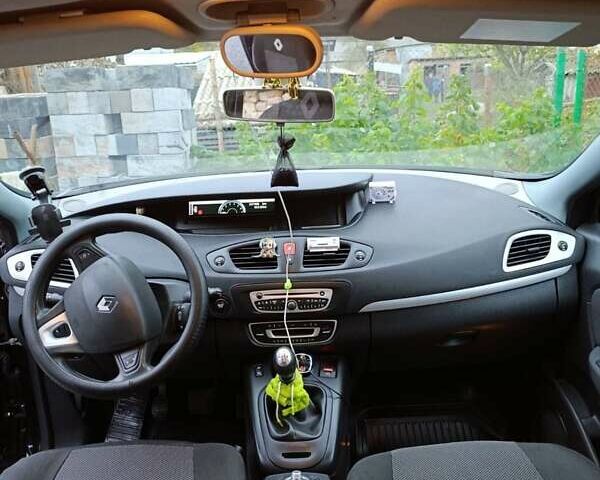 Черный Рено Сценик, объемом двигателя 1.4 л и пробегом 238 тыс. км за 7800 $, фото 2 на Automoto.ua