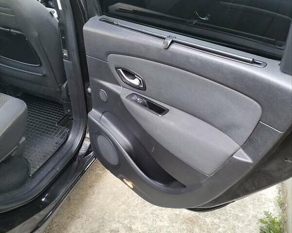 Черный Рено Сценик, объемом двигателя 1.5 л и пробегом 260 тыс. км за 8000 $, фото 10 на Automoto.ua