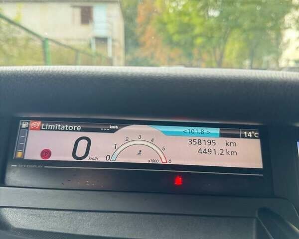 Черный Рено Сценик, объемом двигателя 1.46 л и пробегом 358 тыс. км за 5500 $, фото 1 на Automoto.ua