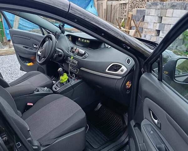 Черный Рено Сценик, объемом двигателя 1.4 л и пробегом 238 тыс. км за 7800 $, фото 17 на Automoto.ua