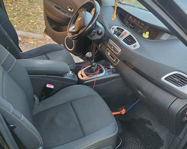 Черный Рено Сценик, объемом двигателя 1.4 л и пробегом 274 тыс. км за 6900 $, фото 12 на Automoto.ua