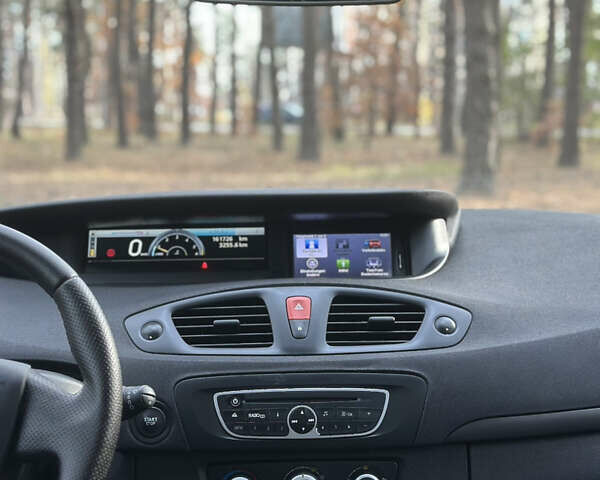 Черный Рено Сценик, объемом двигателя 1.5 л и пробегом 161 тыс. км за 7100 $, фото 22 на Automoto.ua